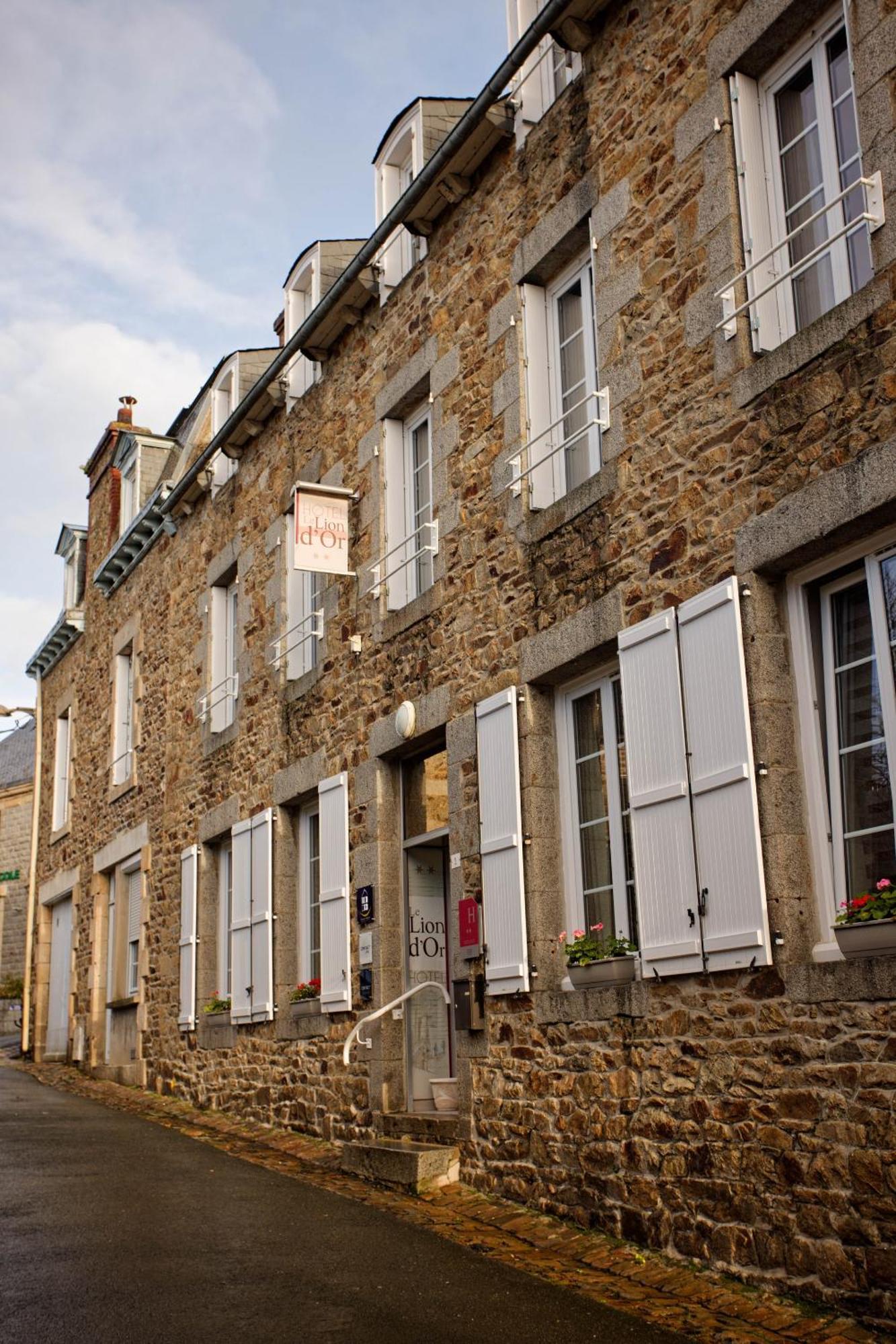 Contact Hotel - Hotel Le Lion D'Or Lamballe Exterior foto