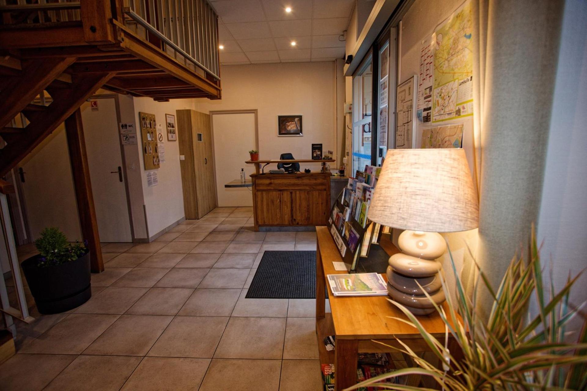 Contact Hotel - Hotel Le Lion D'Or Lamballe Exterior foto