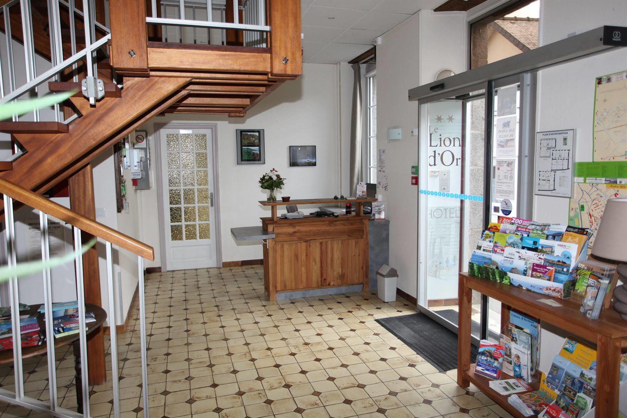 Contact Hotel - Hotel Le Lion D'Or Lamballe Exterior foto